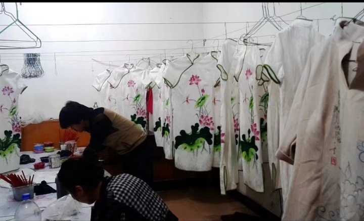专业服装手绘，酒店餐饮工服类图案设计及绘制，中国风，民族风，古风，量少可做
